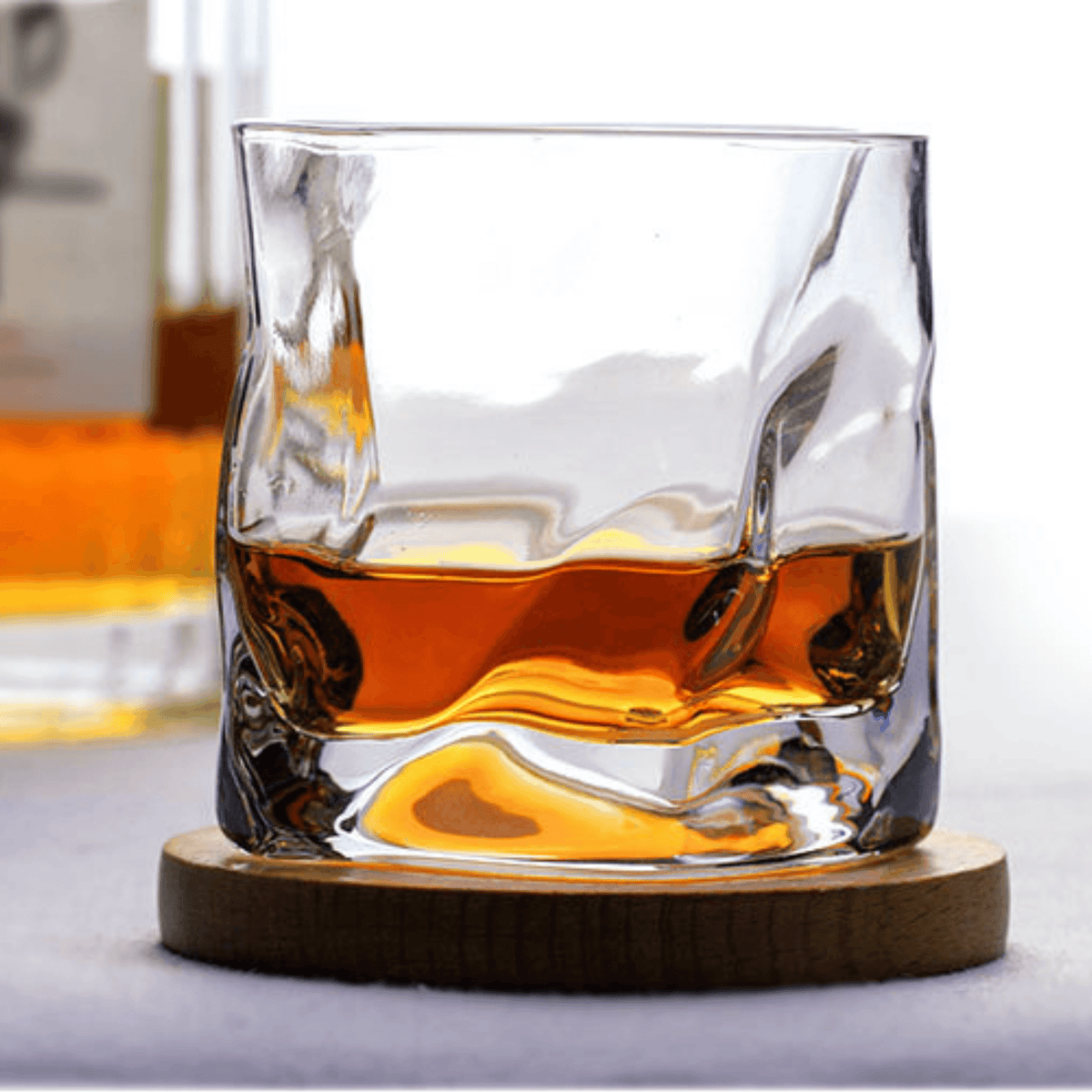 Verre à whisky japonais effet froissé, en coffret bois