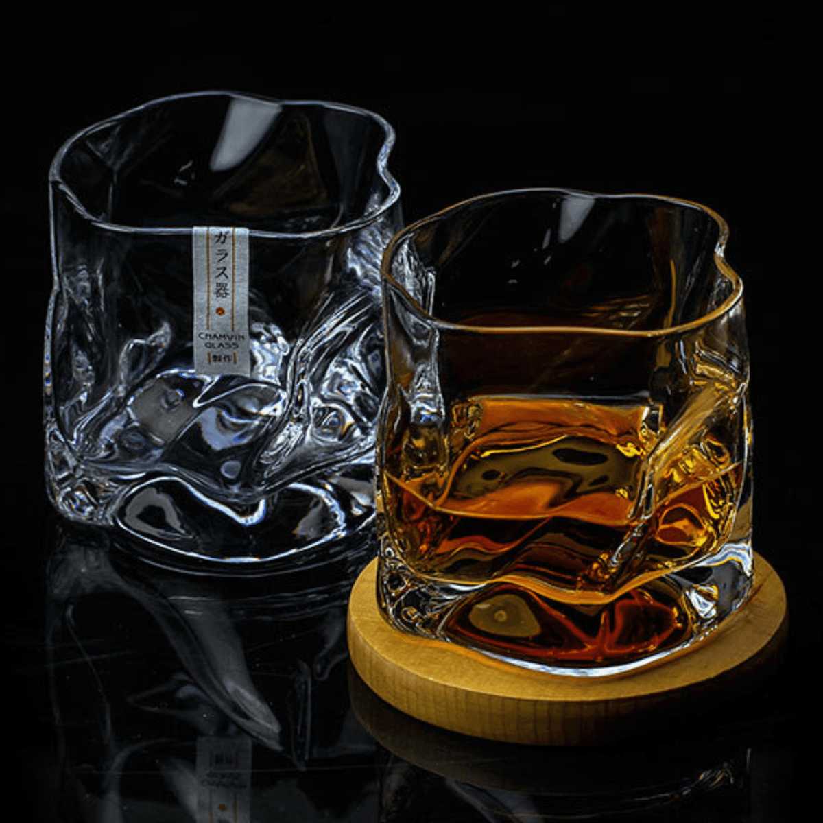 Verre à whisky japonais effet froissé, en coffret bois