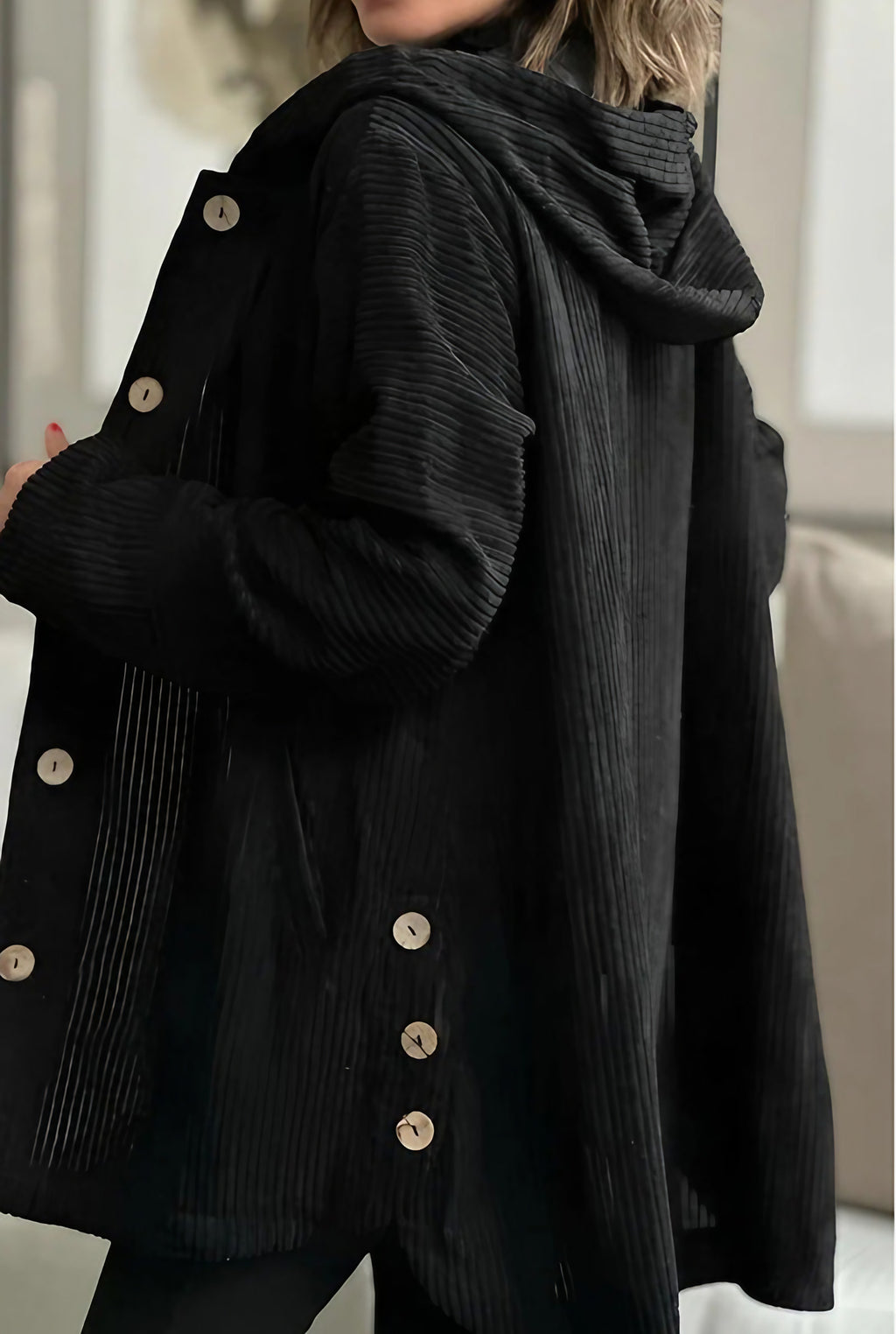 Veste mi-longue femme à capuche, boutonnée, col montant, noir
