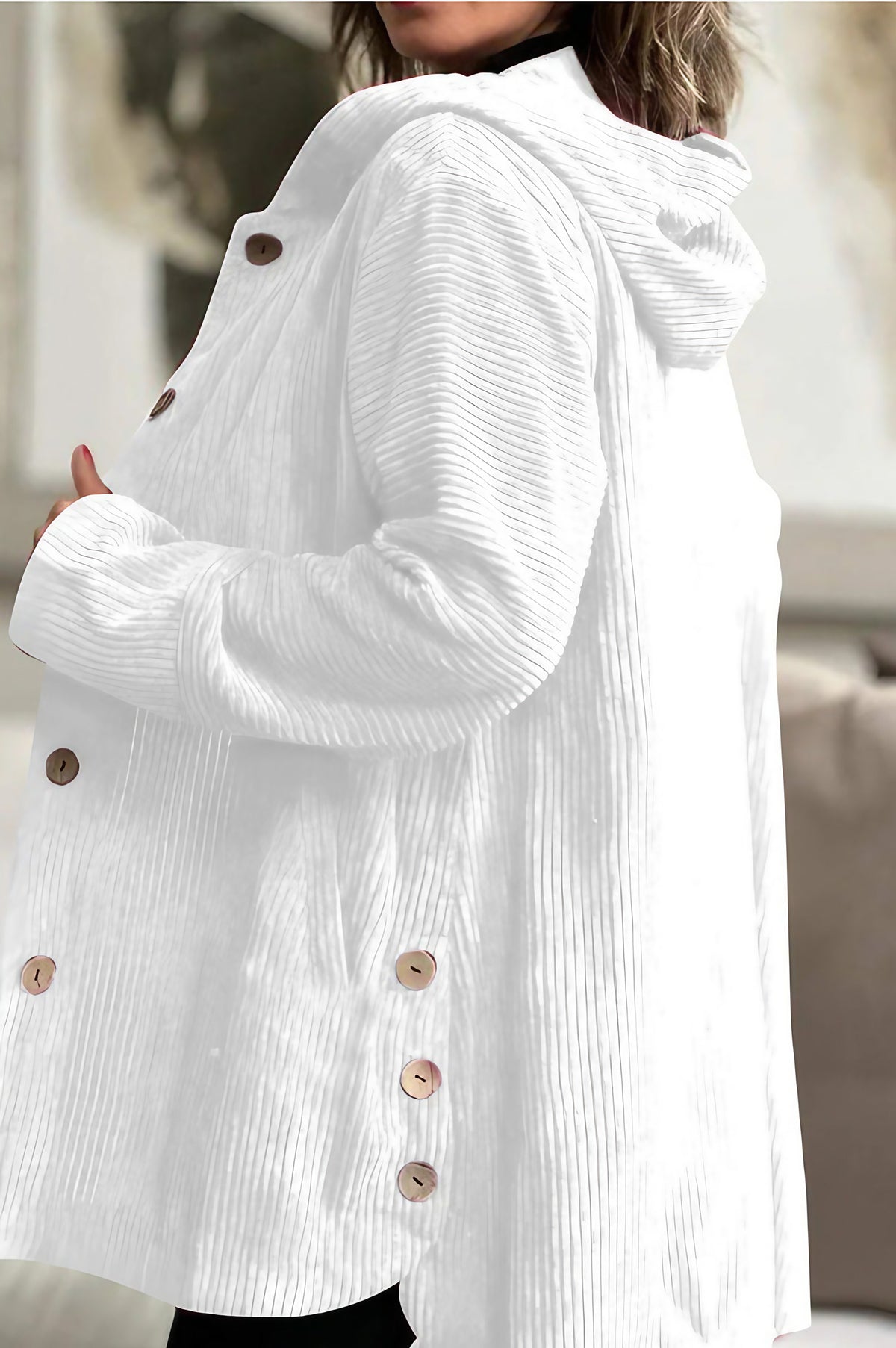 Veste mi-longue femme à capuche, boutonnée, col montant, blanc
