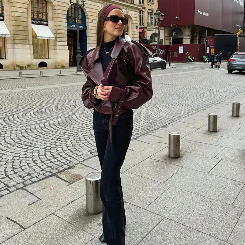 Veste courte femme ajustée à larges revers, du S au L