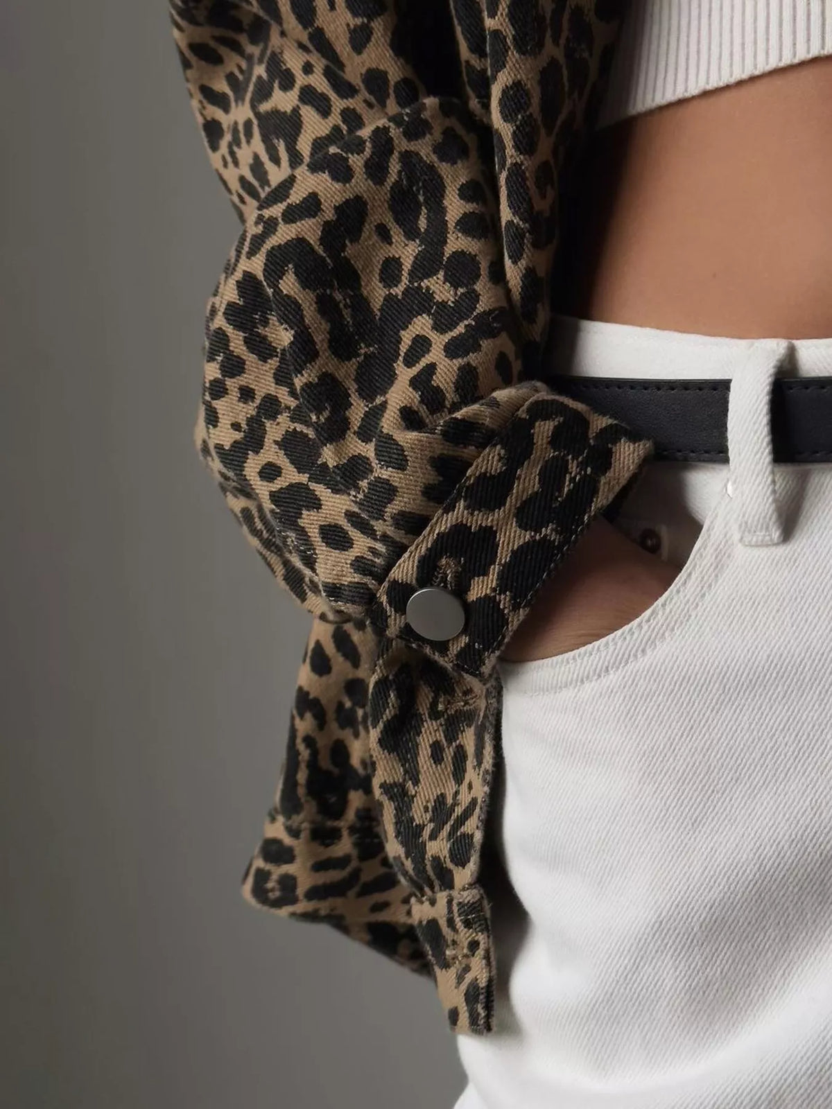 Veste en jean femme imprimé léopard, épaules tombantes