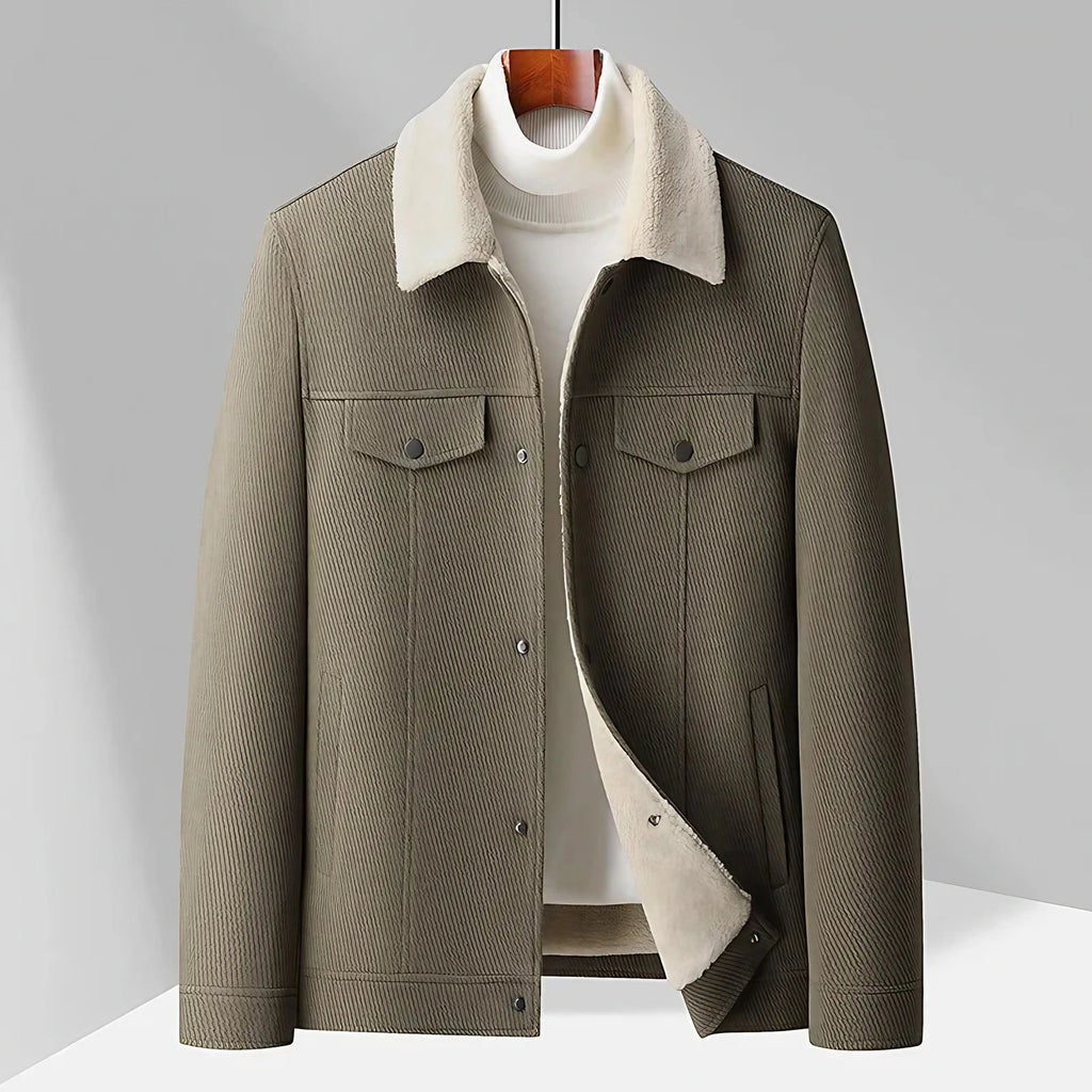 Veste homme à col relevé, boutonnée, deux poches à rabat, vert militaire
